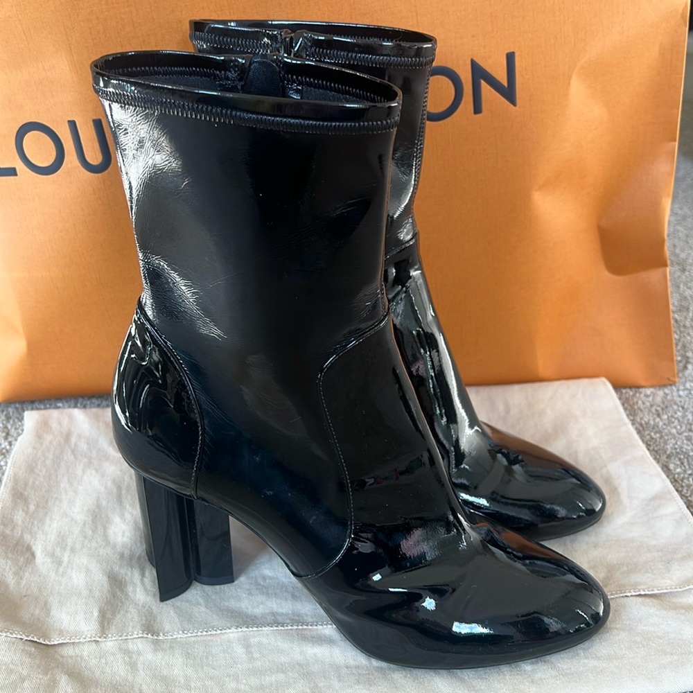 Louis Vuitton Silhouette Ankle Boot